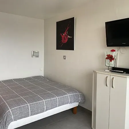 Studio Heliopolis E21 -By Agn - 2 Personnes 아파트 아그